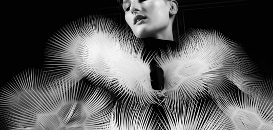 3d printed couture Iris van Herpen VOLTAGE black white